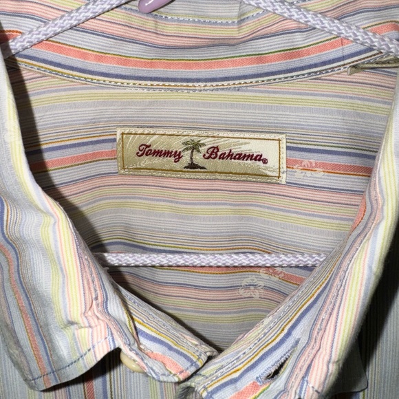 Men’s Long Sleeve Multicolored Tommy Bahama Shirt with Aloha Accents, Size M - Picture 3 of 7